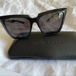 Balenciaga Oversized Cat Eye Sunglasses NWT